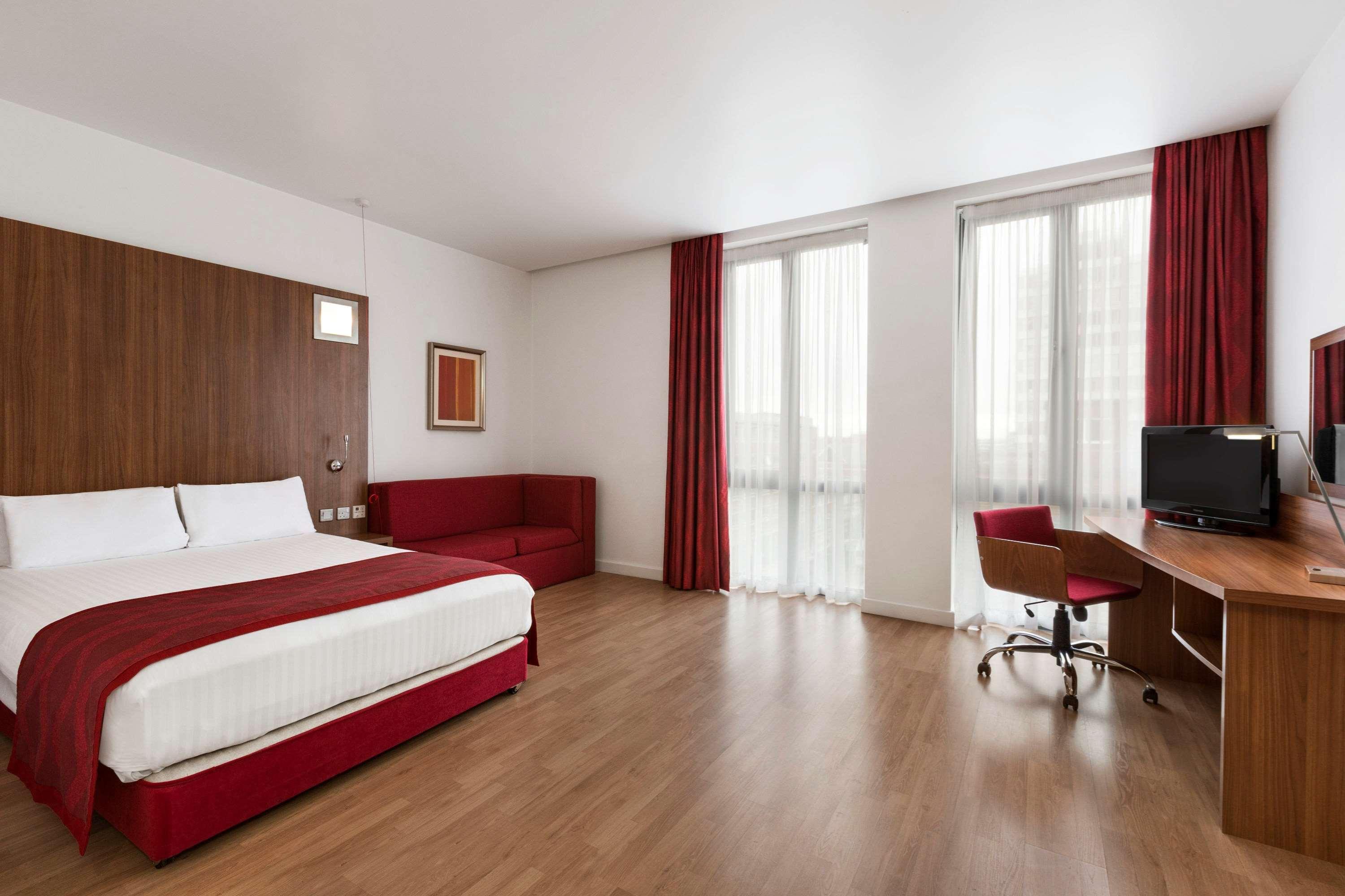 Ramada Encore Leicester City Centre Exterior foto