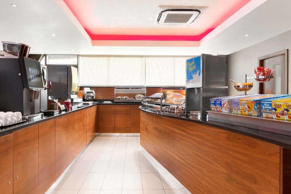 Ramada Encore Leicester City Centre Exterior foto